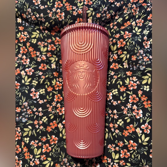New Starbucks Dusty Rose Pink Shimmer Mermaid Scale Tumbler w/Straw 24 oz - Picture 3 of 8